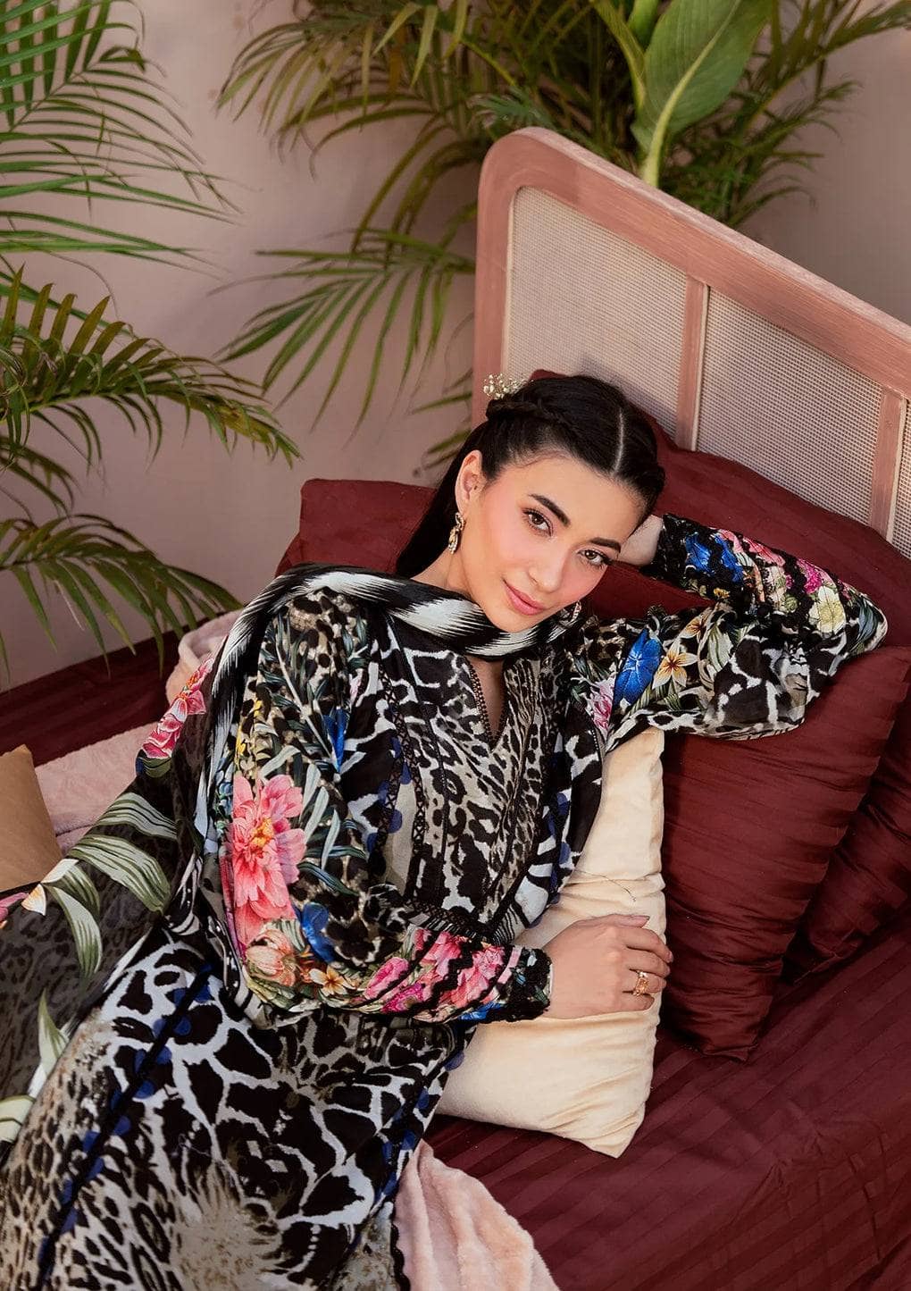 Elaf Prints 25/Vol 2/EPS-4B NOIR ESSENCE