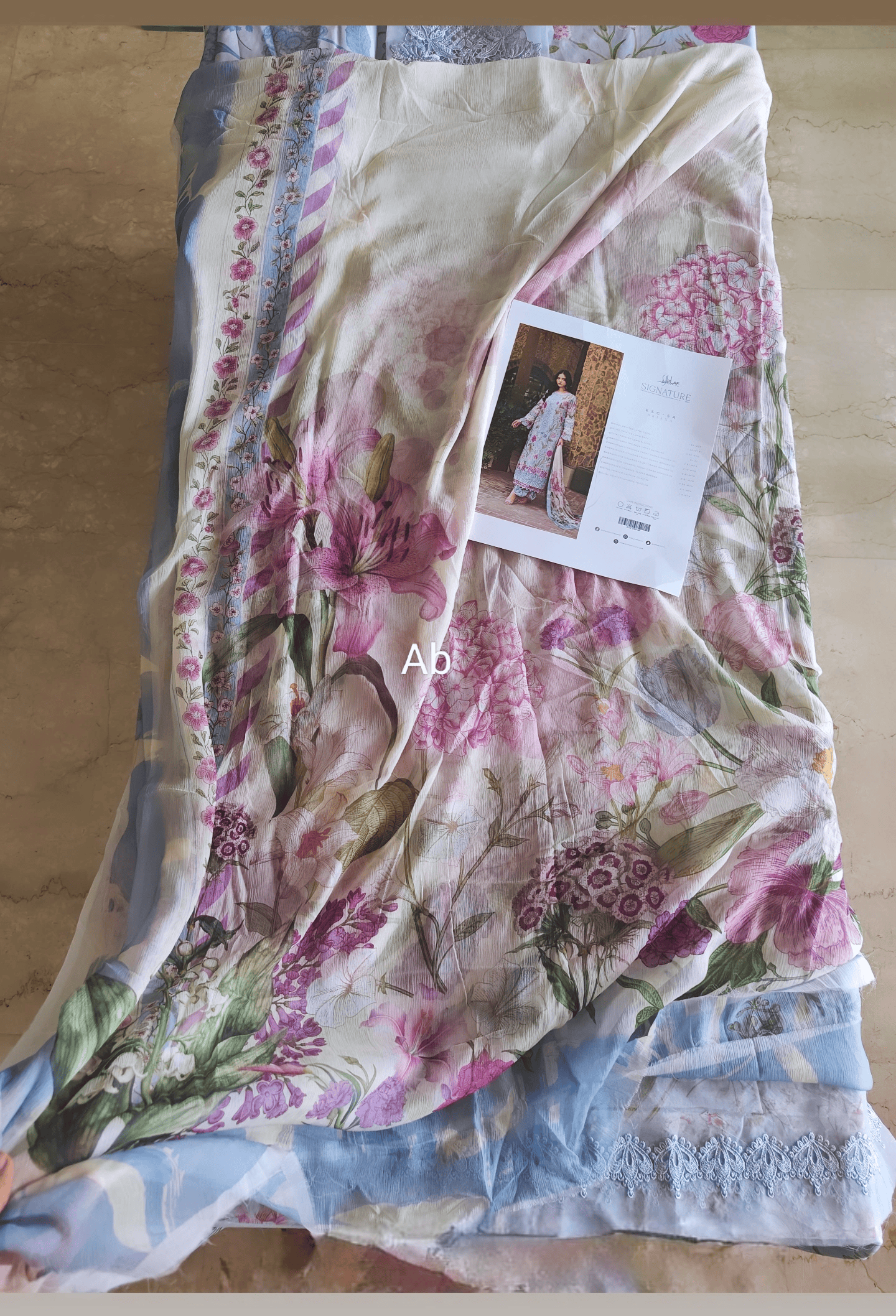 Hot🔥Seller/Open Pic/Hot🔥Seller/Elaf Signature Lawn/Vol 2/5A-Ariana