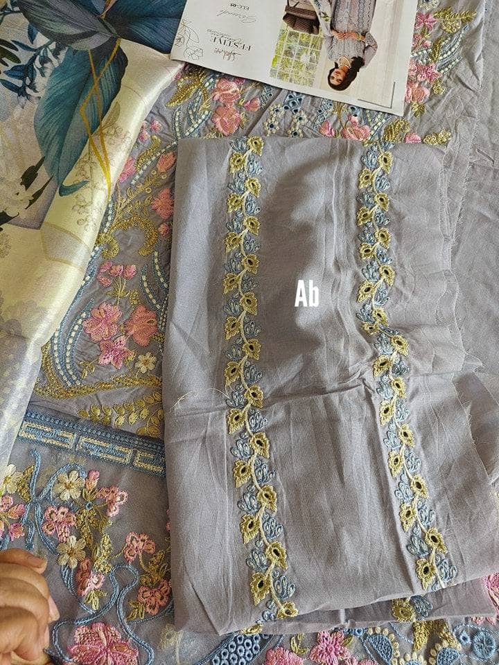 img_open_pic_elaf_festive_chikankari_awwal_boutique