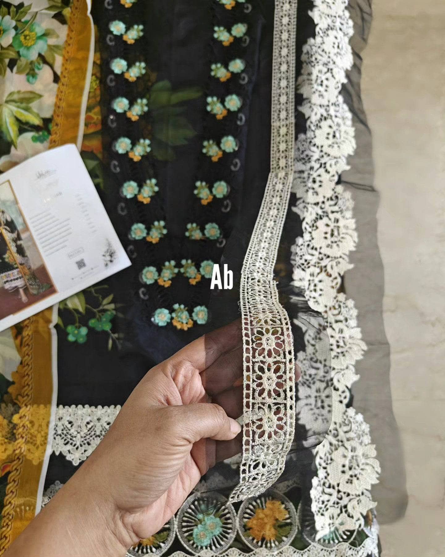 img_open_pic_elaf_signature_awwal_boutique