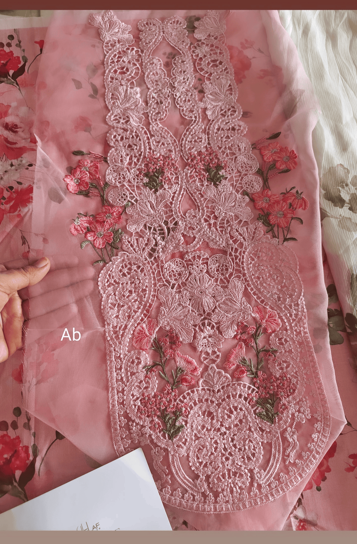 Sale‼️Open Pic/Elaf Signature Lawn/Vol 2/4B-Mira