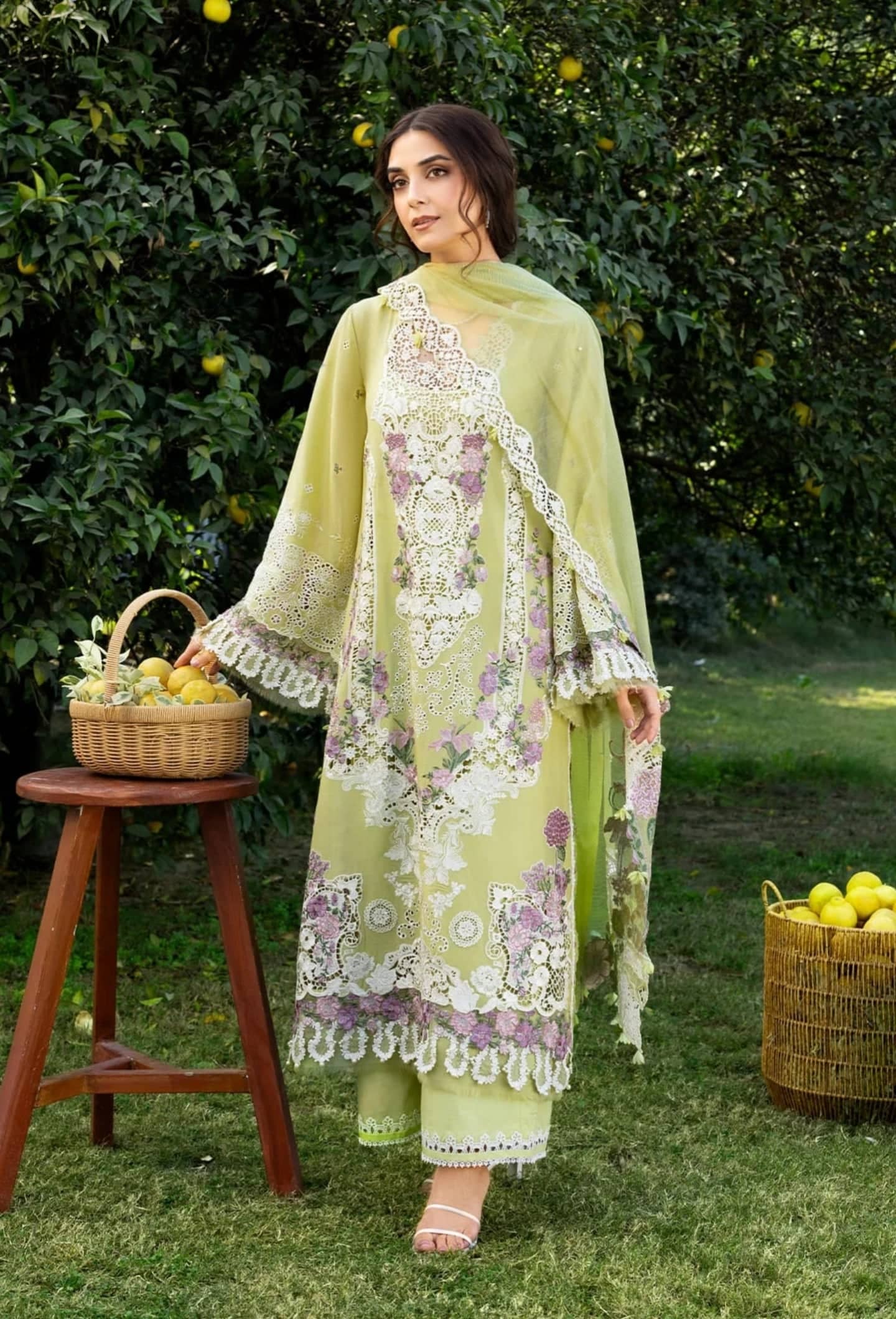 img_elaf_premium_lawn_awwal_boutique
