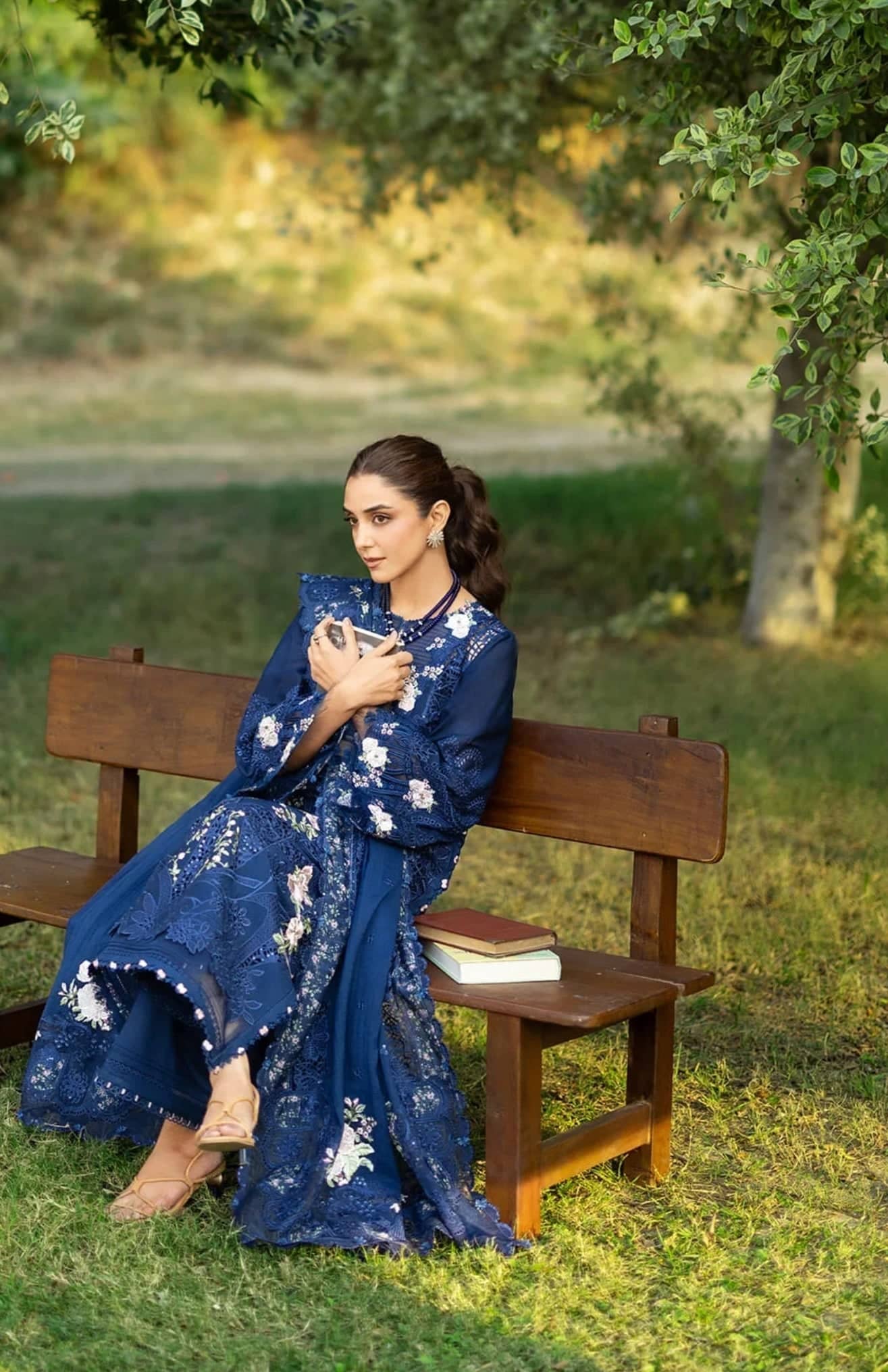 Elaf Premium Lawn 26/ELY-4B BLUE BELLE