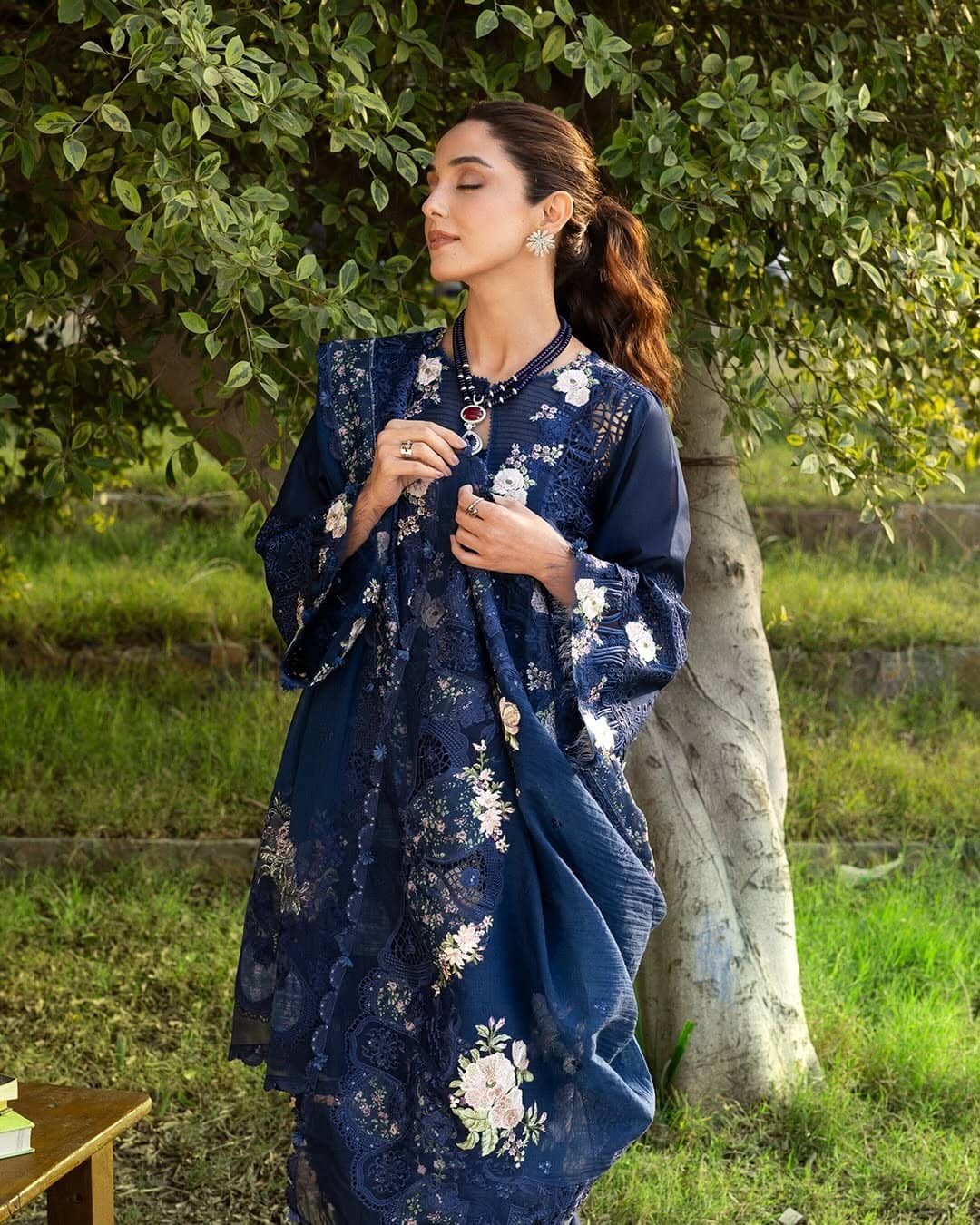 img_elaf_premium_lawn_awwal_boutique