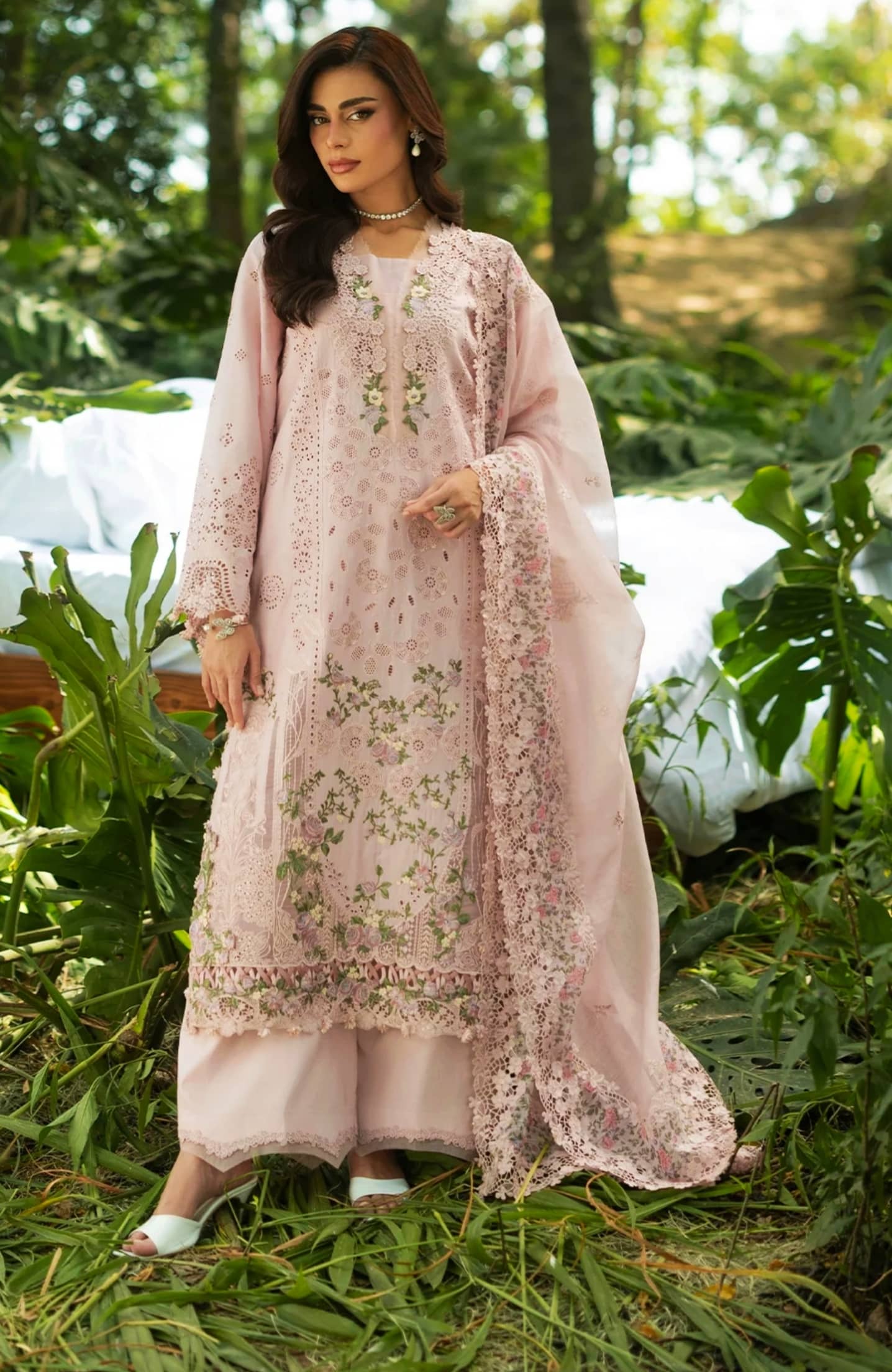 img_elaf_premium_lawn_awwal_boutique
