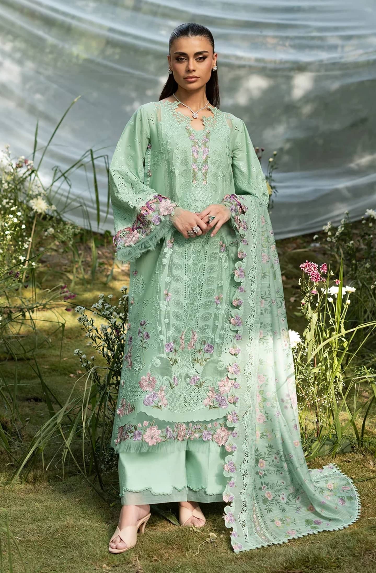Elaf Premium Lawn 26/Vol 2/ELQ-3A DAISY CHAIN