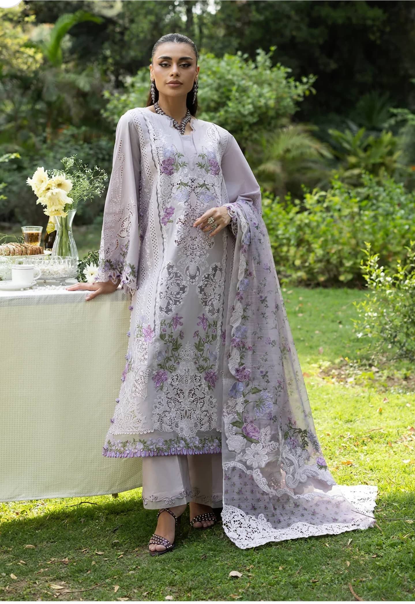 img_elaf_premium_lawn_awwal_boutique