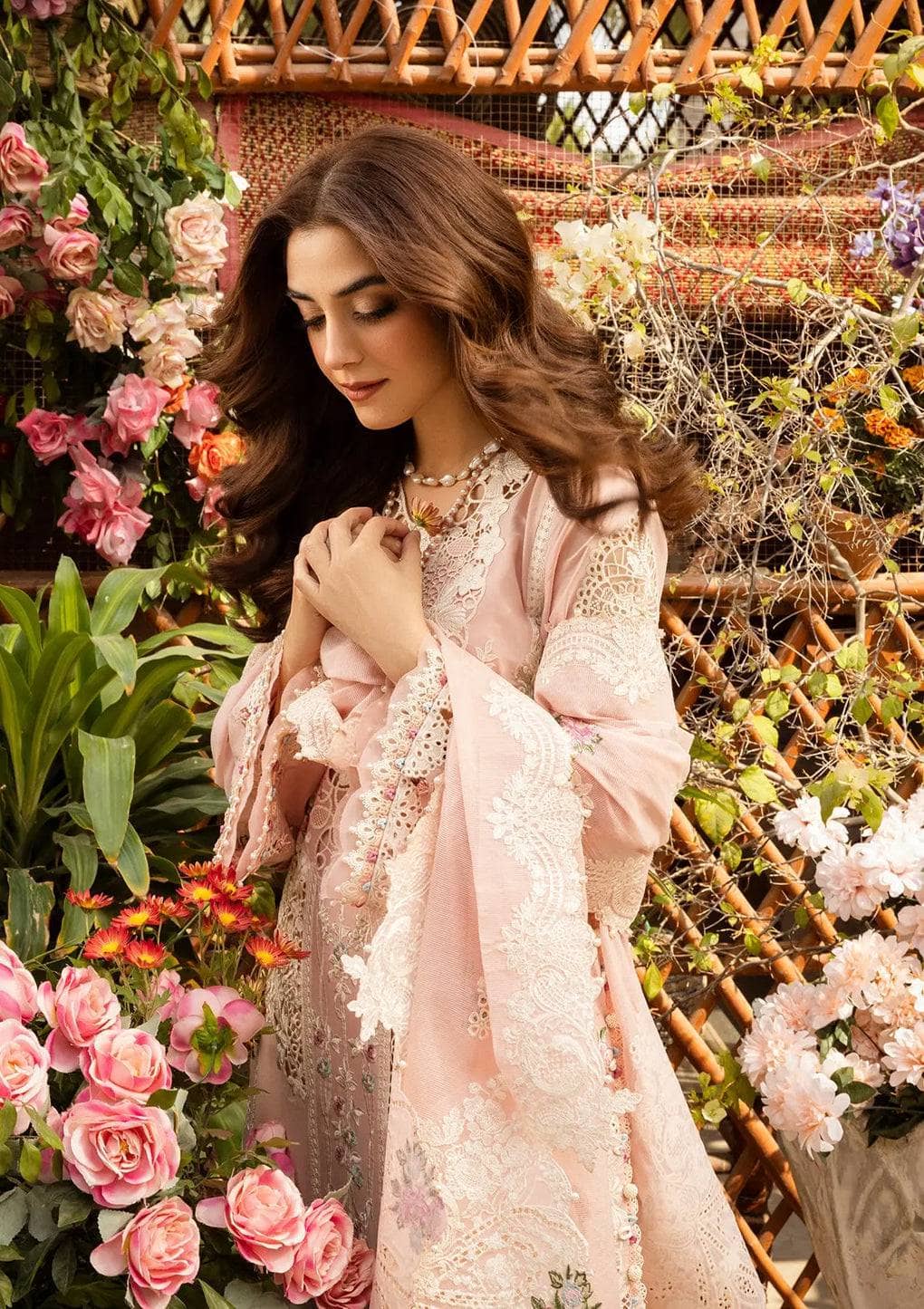 img_elaf_chikankari_lawn_awwal_boutique