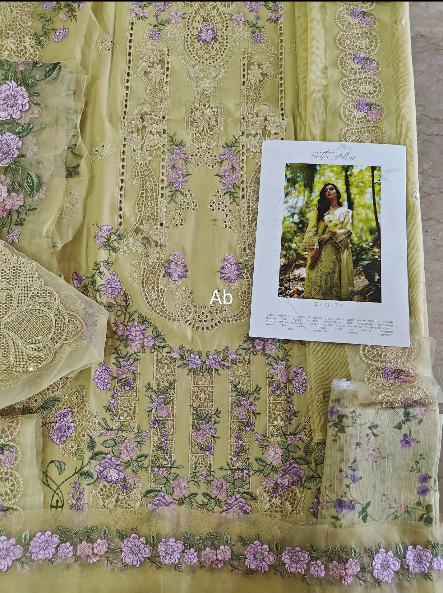 img_elaf_premium_lawn_awwal_boutique