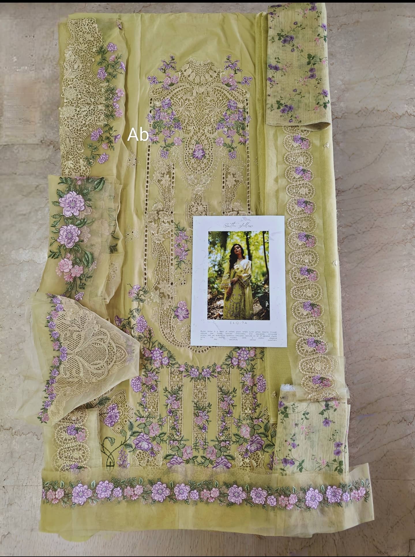 img_elaf_premium_lawn_awwal_boutique