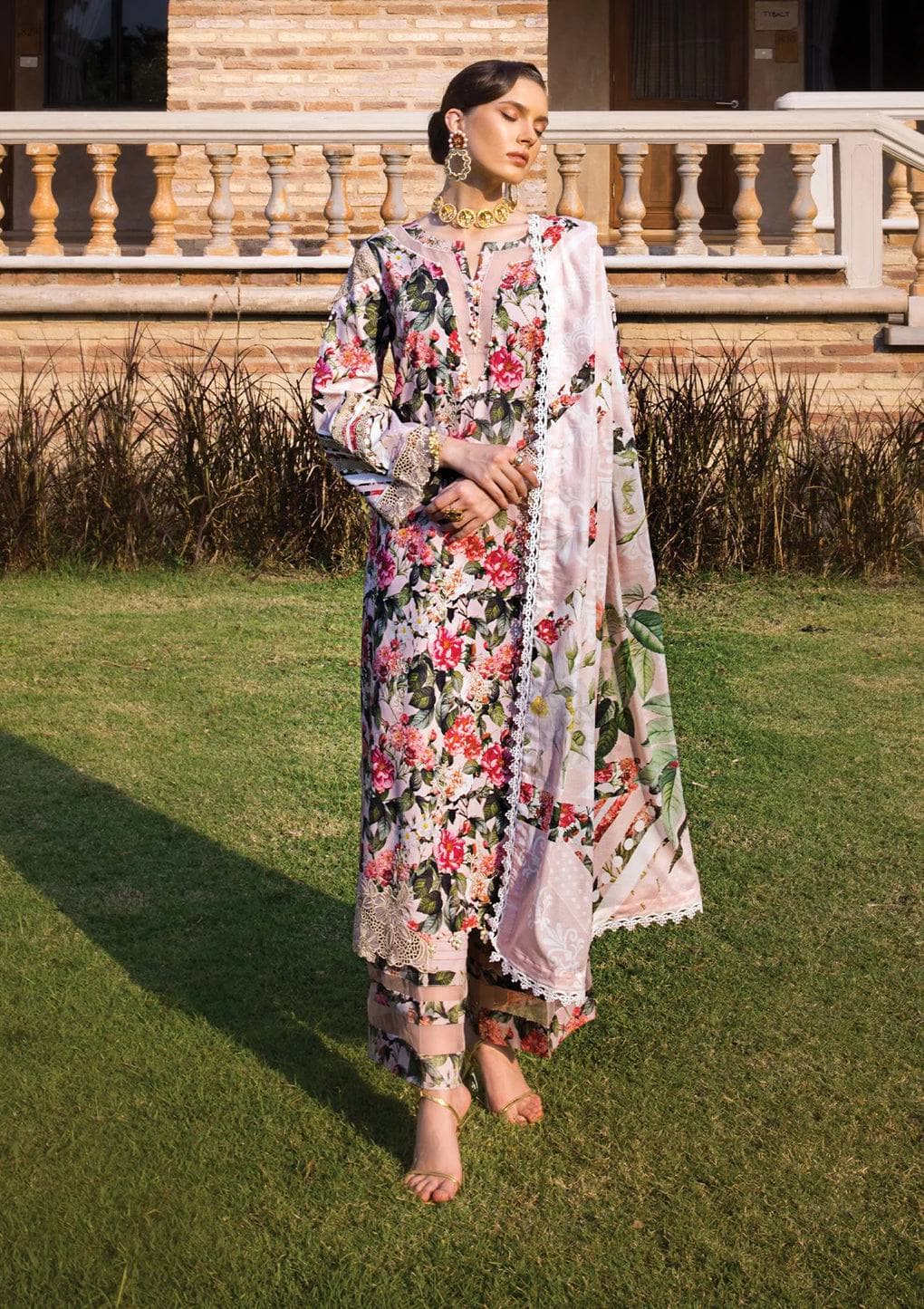 img_elaf_prints_chikankari_lawn_24_awwal_boutique