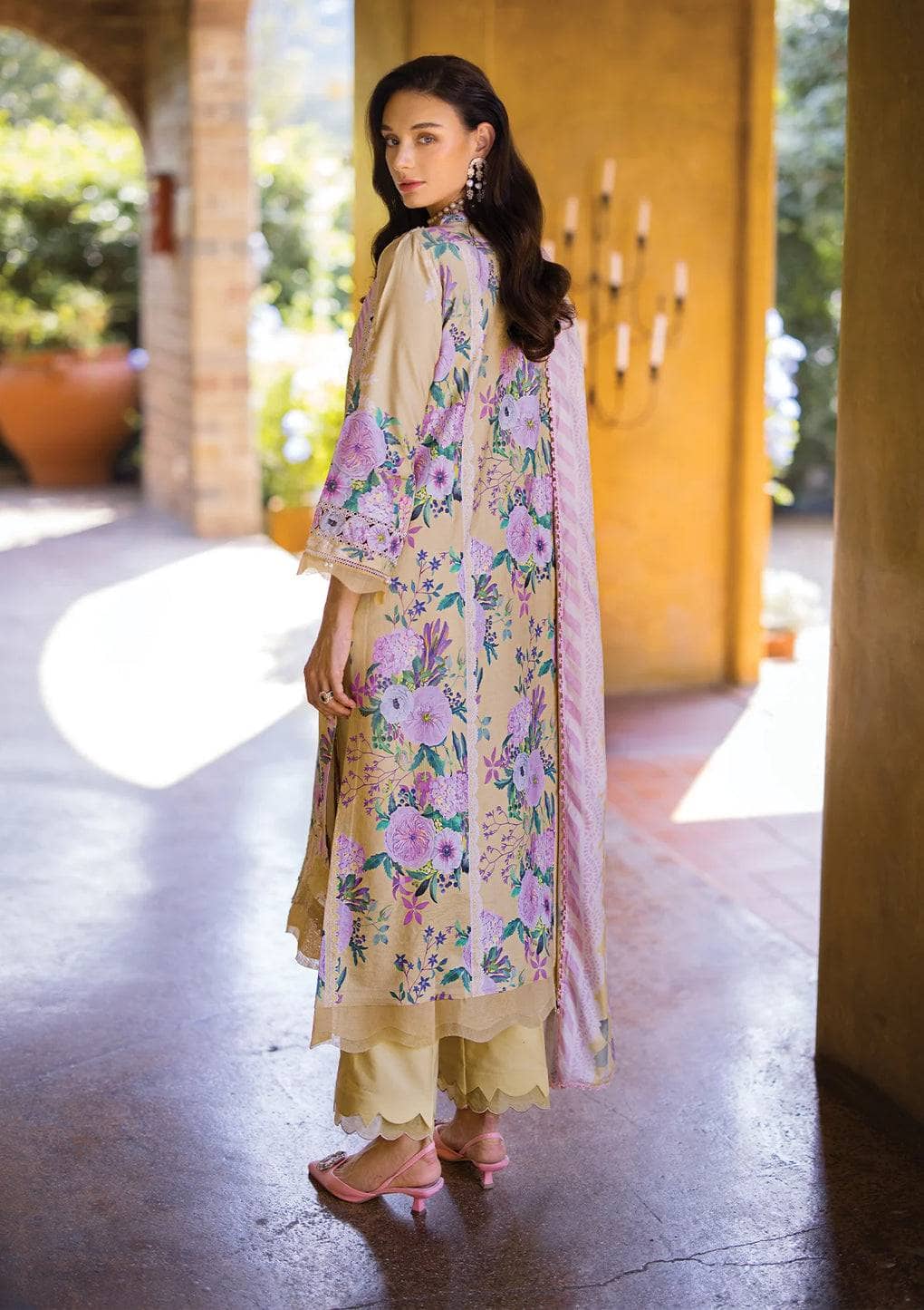 img_elaf_prints_chikankari_lawn_24_awwal_boutique