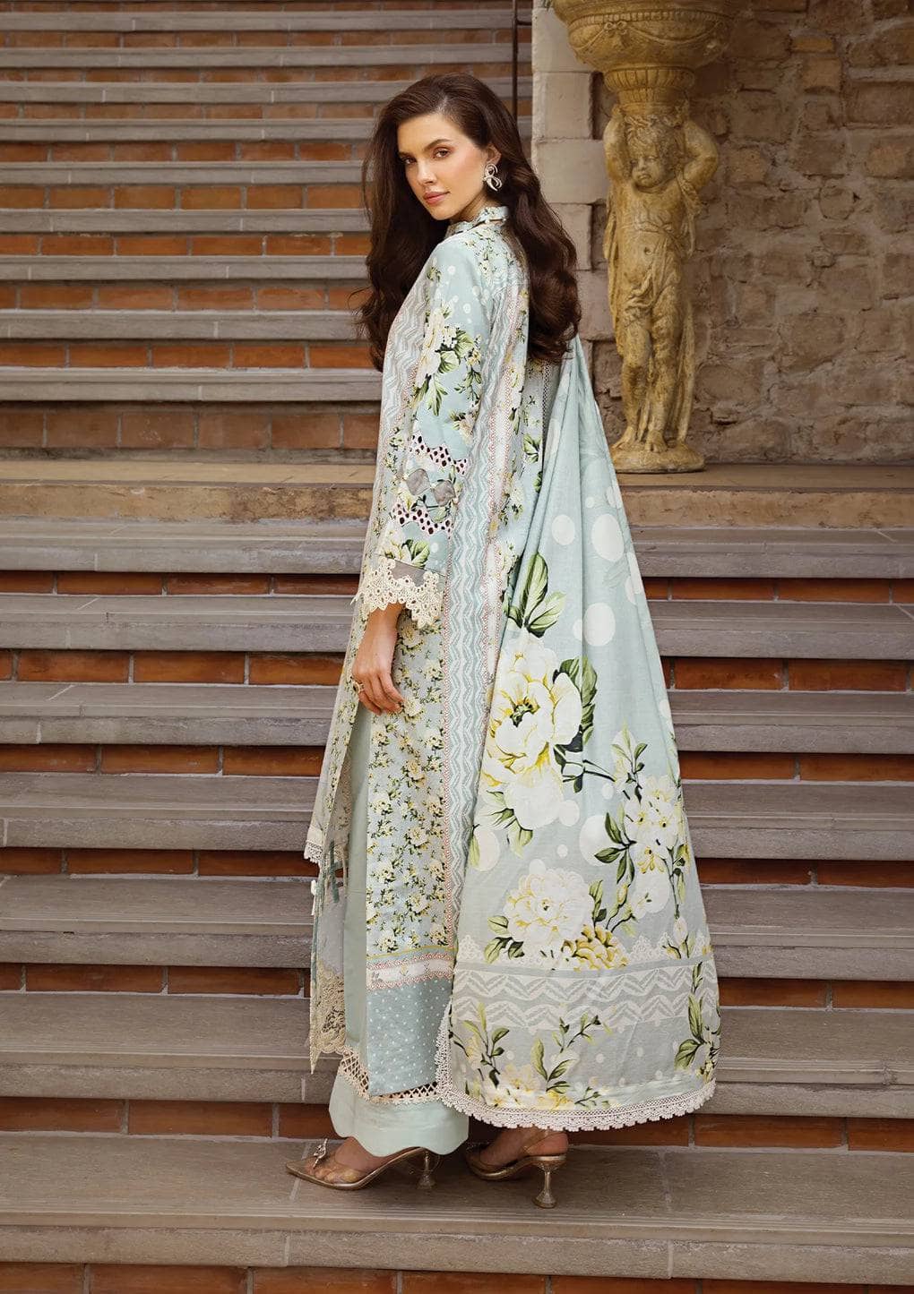 img_elaf_prints_chikankari_lawn_24_awwal_boutique