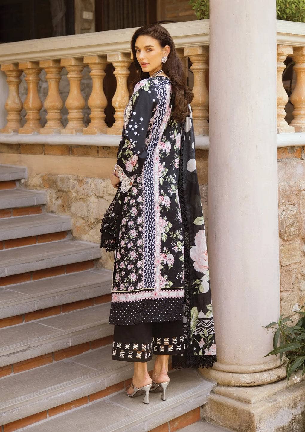 img_elaf_prints_chikankari_lawn_24_awwal_boutique