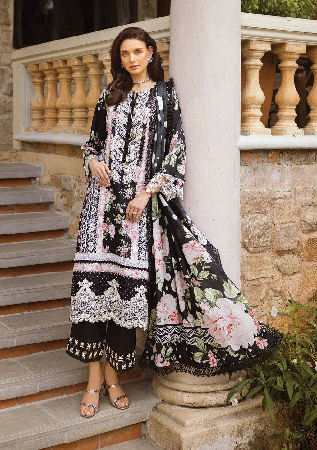 img_elaf_prints_chikankari_lawn_24_awwal_boutique