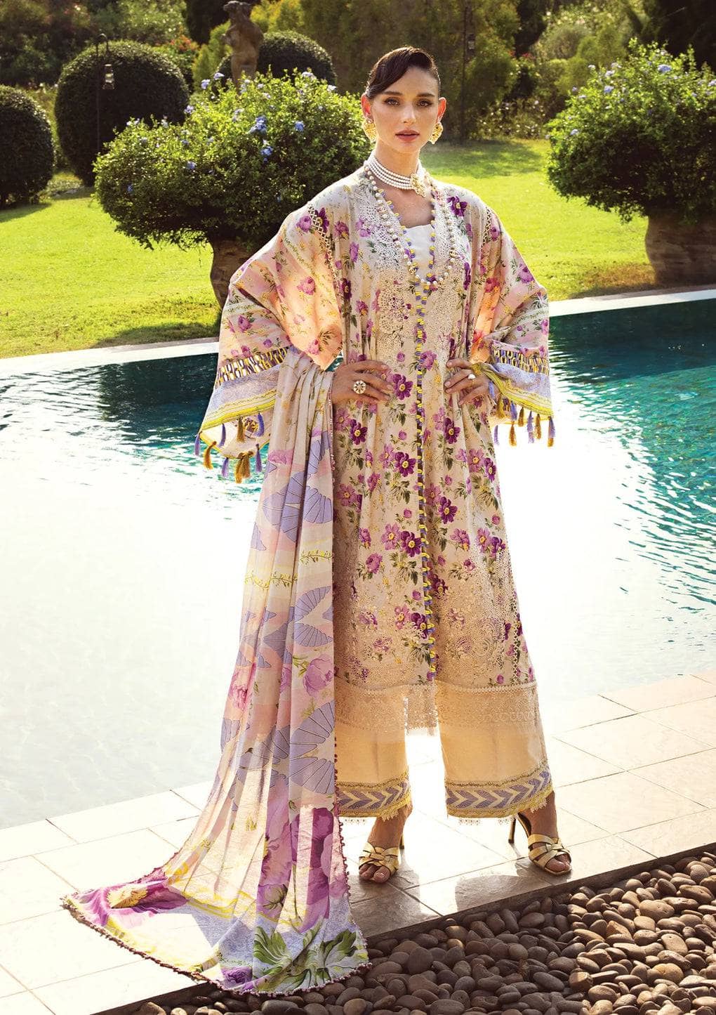 img_elaf_prints_chikankari_lawn_24_awwal_boutique