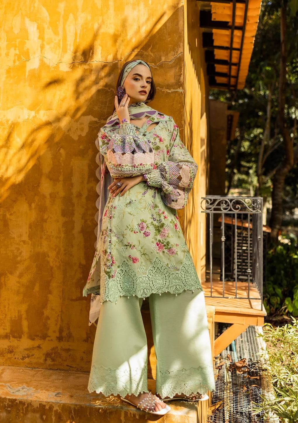 img_elaf_chikankari_awwal_boutique