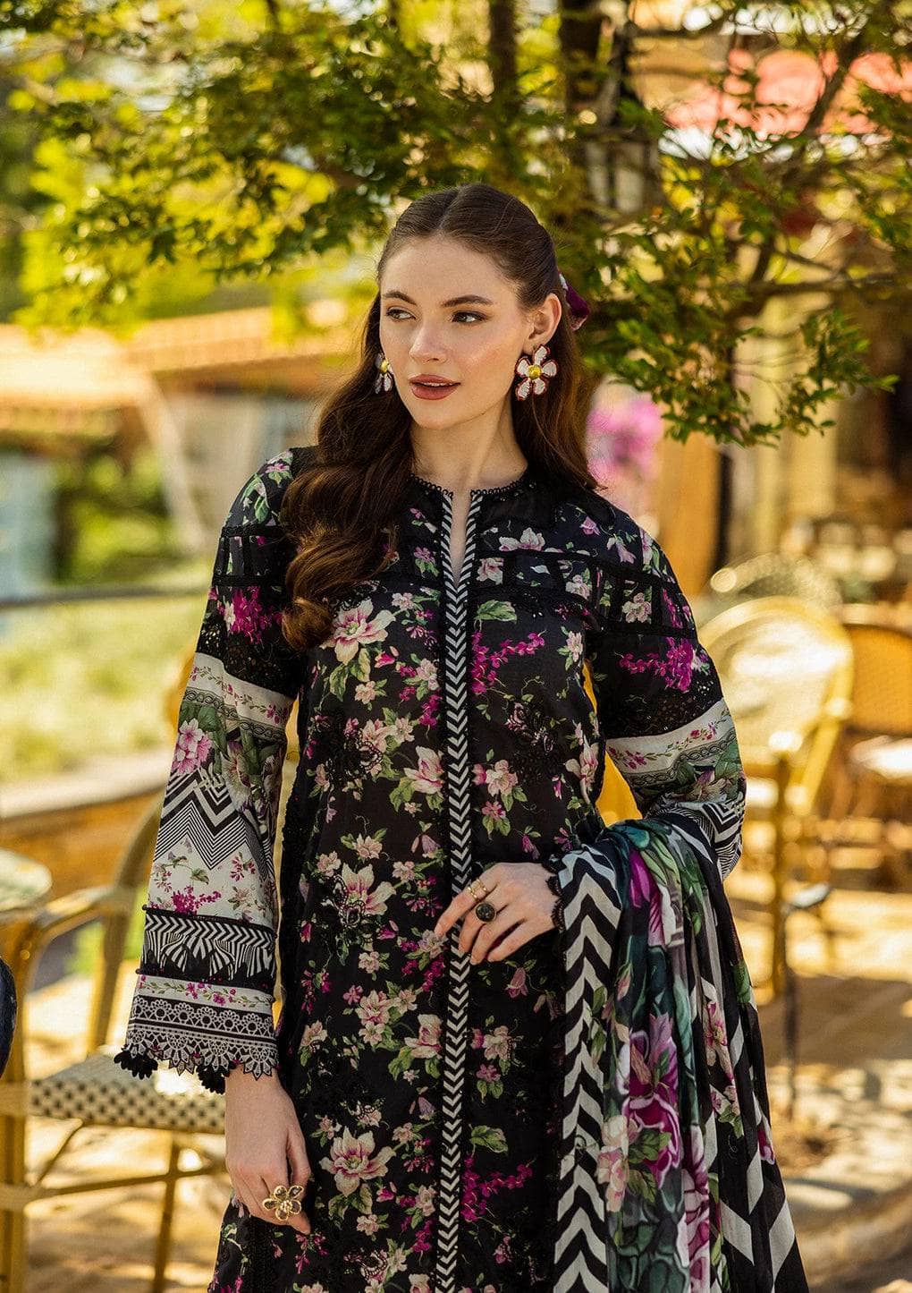 img_elaf_chikankari_awwal_boutique