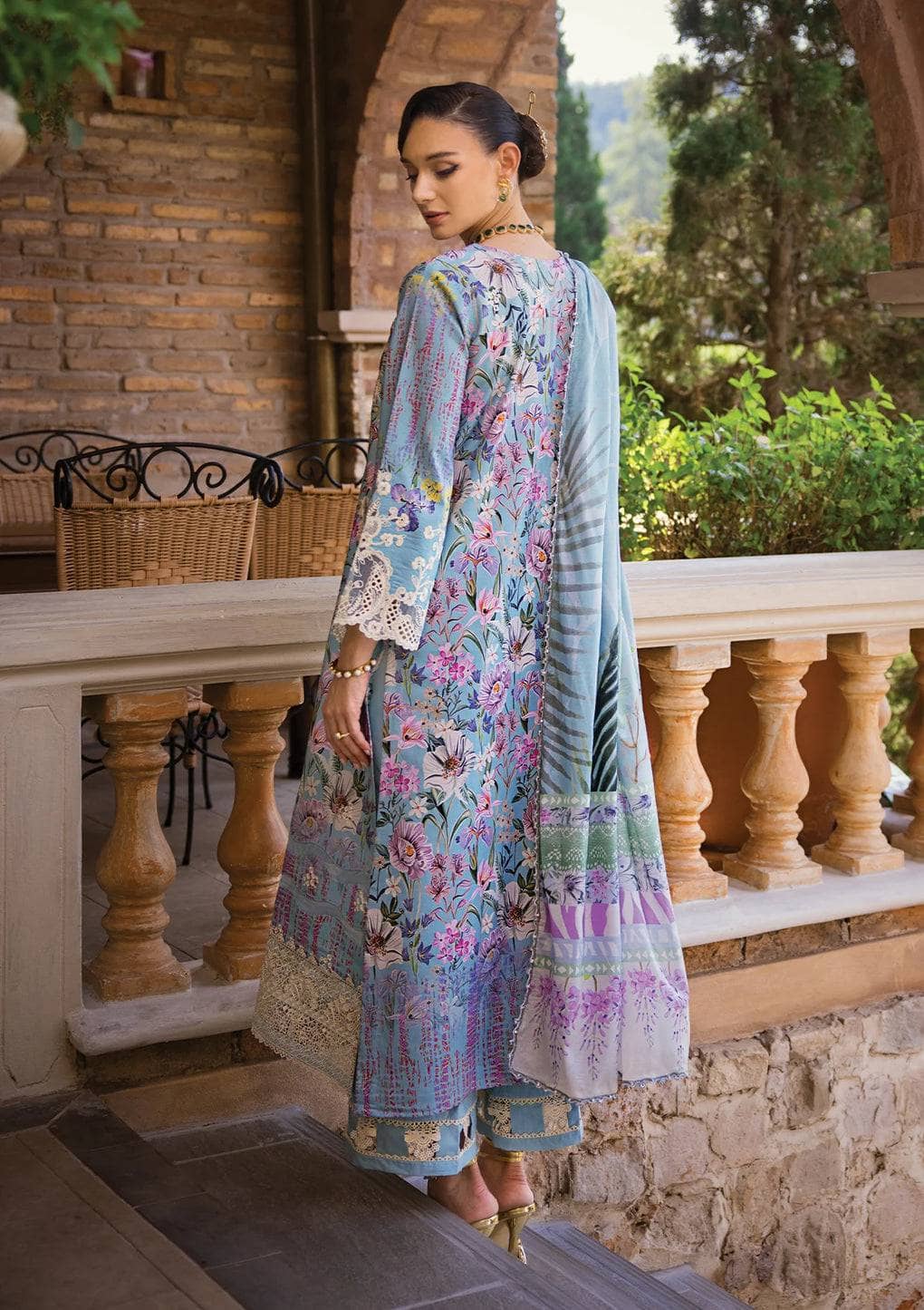 img_elaf_prints_chikankari_lawn_24_awwal_boutique
