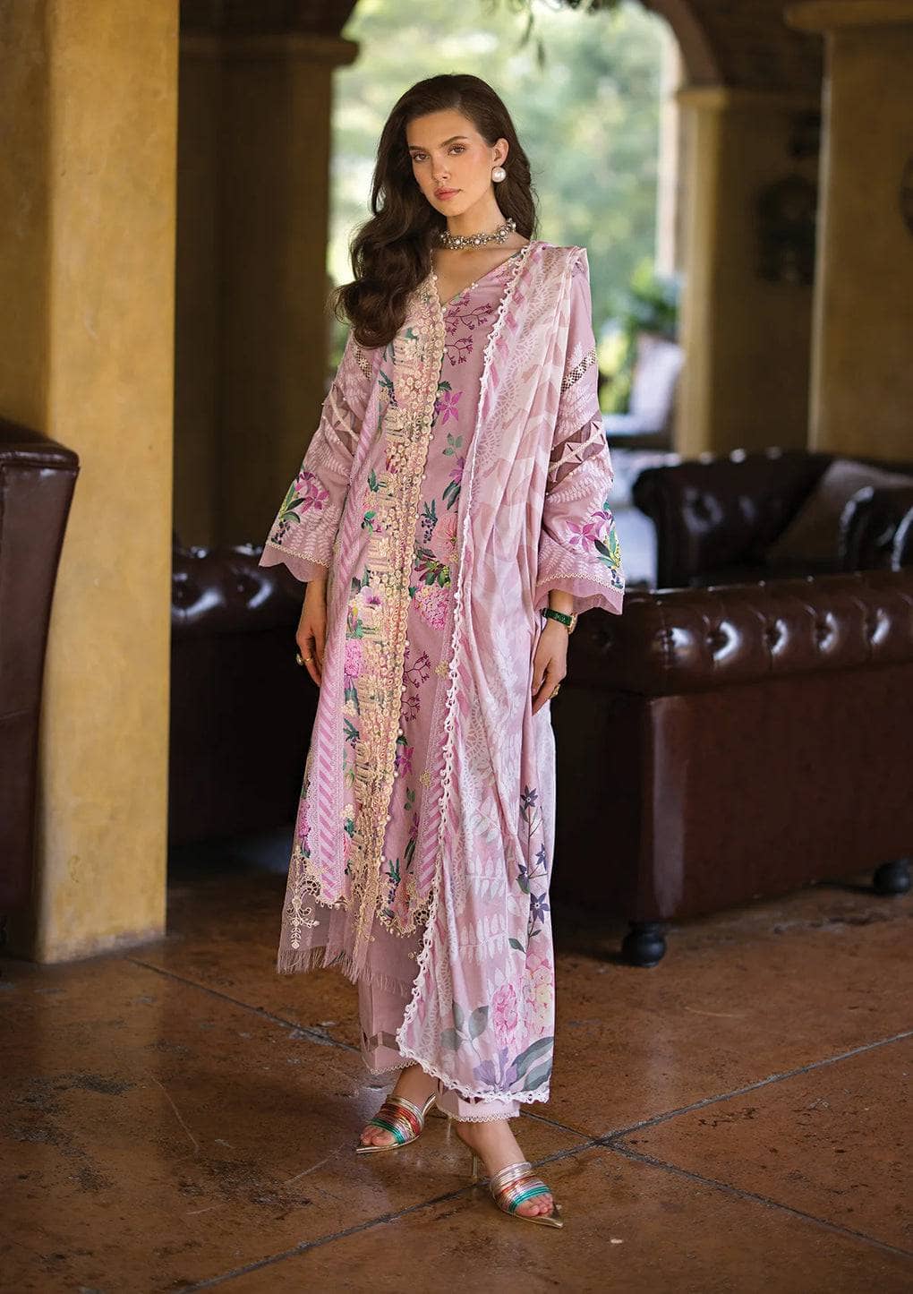 img_elaf_prints_chikankari_lawn_24_awwal_boutique