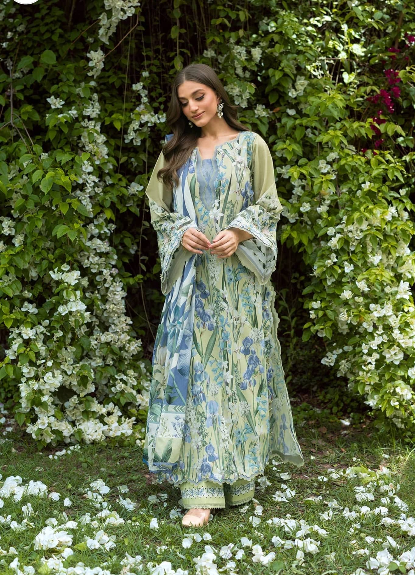 Elaf Bridgerton Prints -2A GARDEN AFFAIR