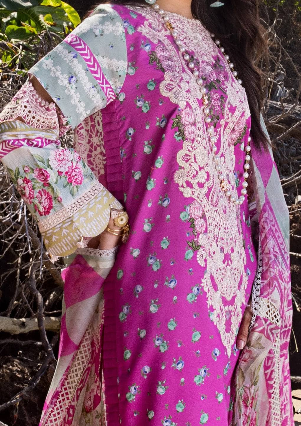img_elaf_signature_lawn_24_awwal_boutique