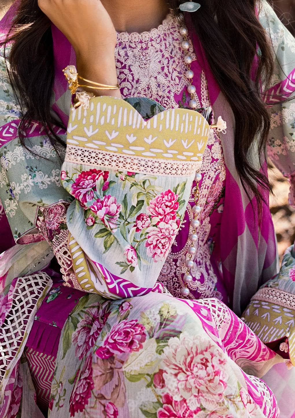 img_elaf_signature_lawn_24_awwal_boutique