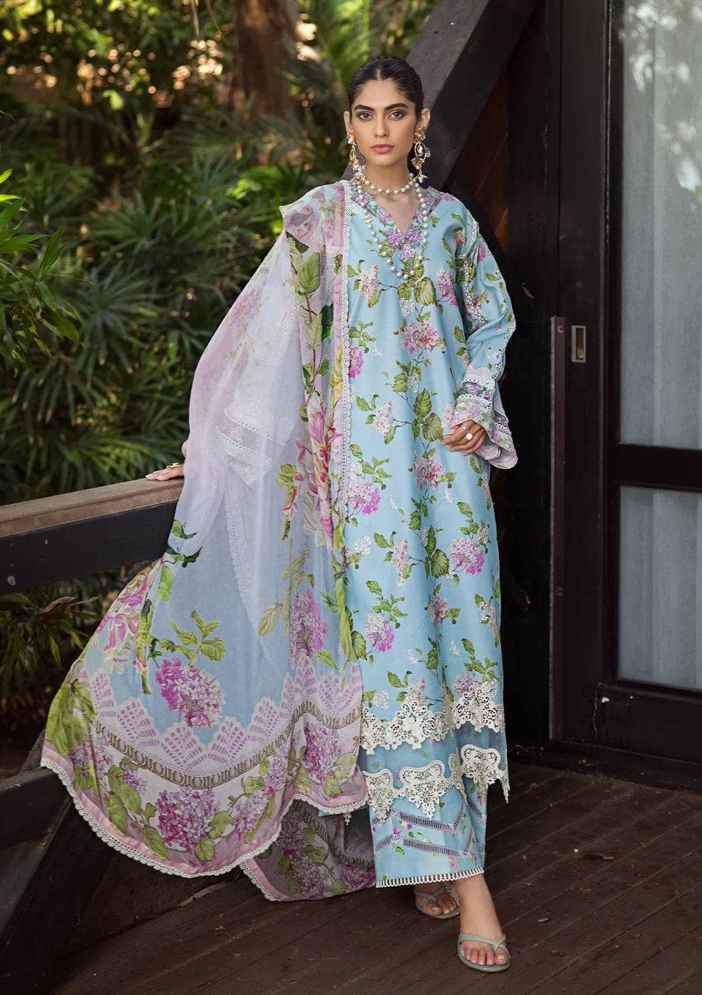 img_elaf_signature_lawn_24_awwal_boutique