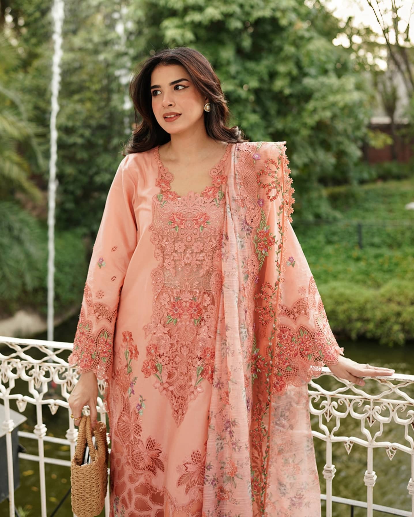 Spotted in Elaf Premium Lawn 26/Vol 2/ELQ-5A ENDLESS LOVE