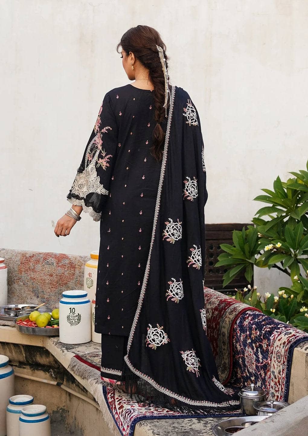 img_elaf_winter_23_awwal_boutique