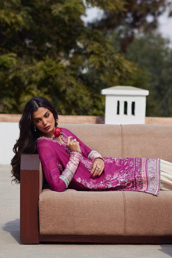img_elan_lawn_24_awwal_boutique