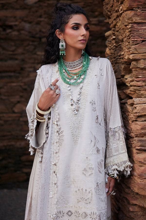 img_elan_winter_24_awwal_boutique