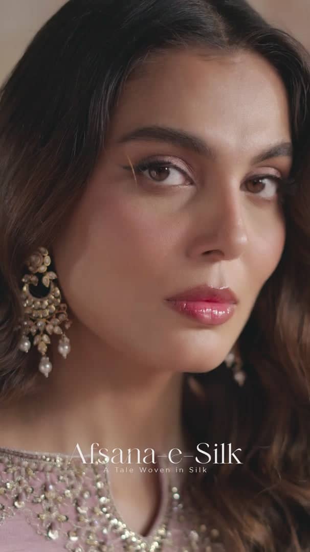 Emaan Adeel Afsana E Silk/Zareen