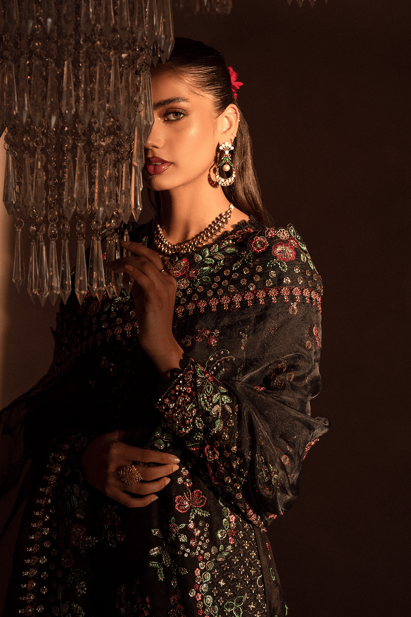 img_emaan_adeel_raw_silk_awwal_boutique
