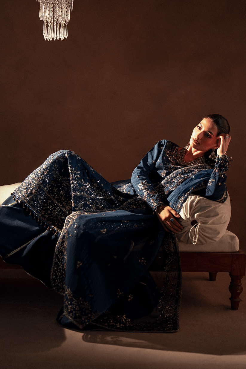 img_emaan_adeel_raw_silk_awwal_boutique