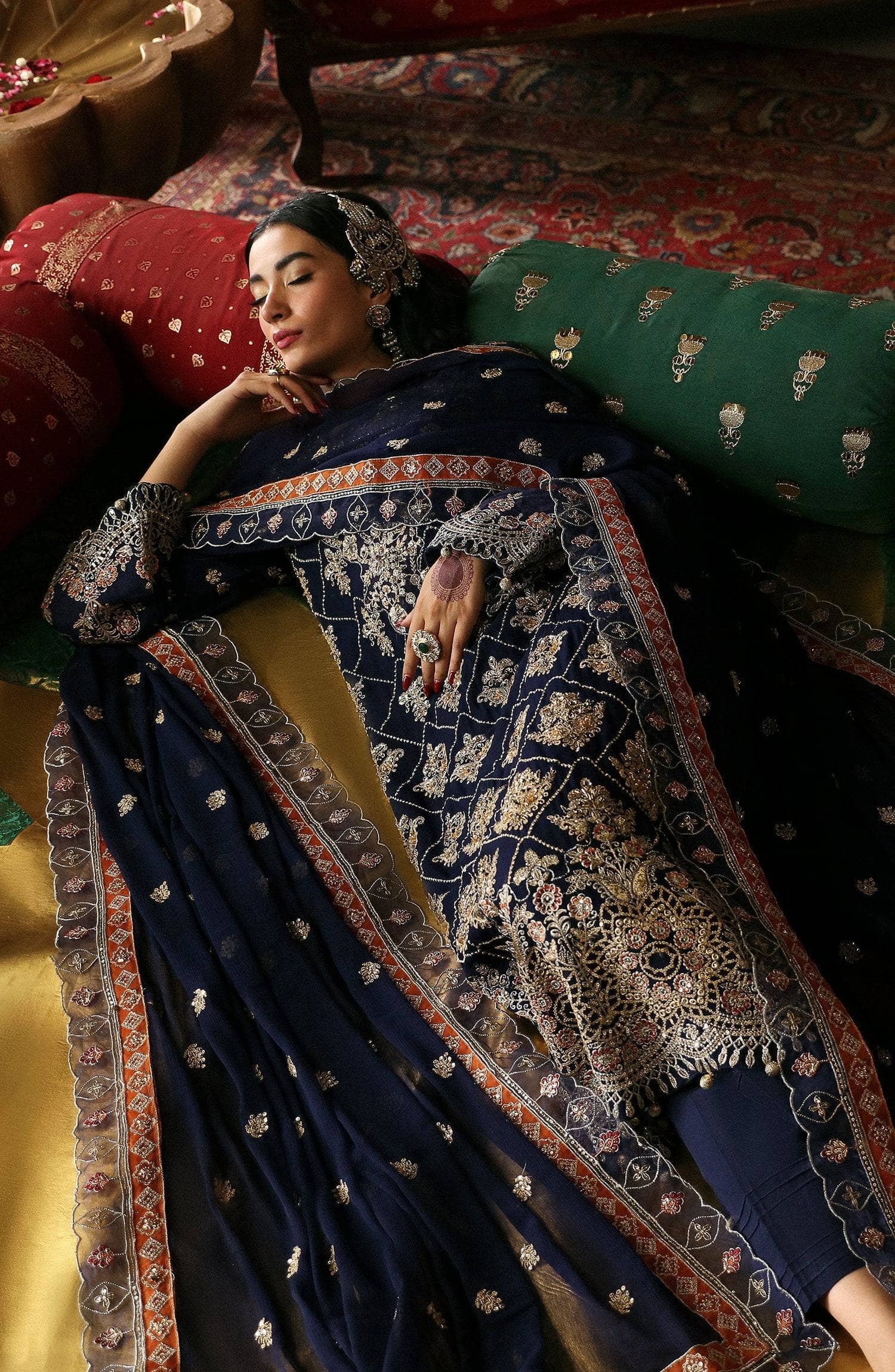 img_emaan_adeel_bridal_awwal_boutique