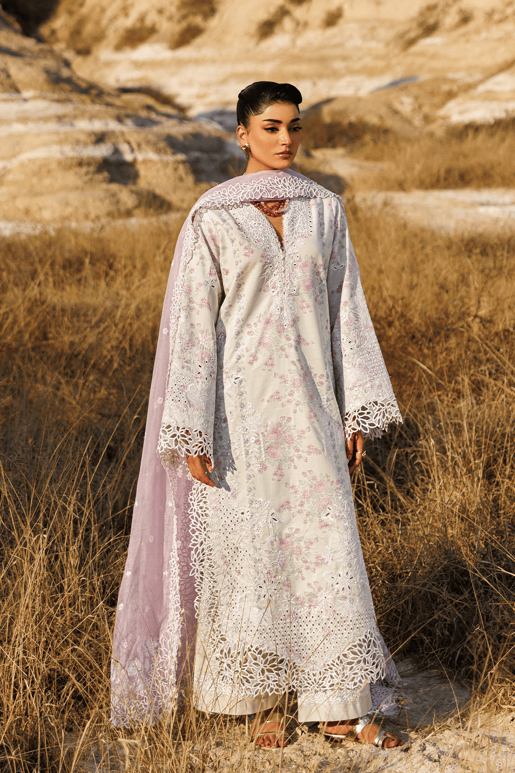 img_emaan_adeel_sunlit_groove_lawn_awwal_boutique