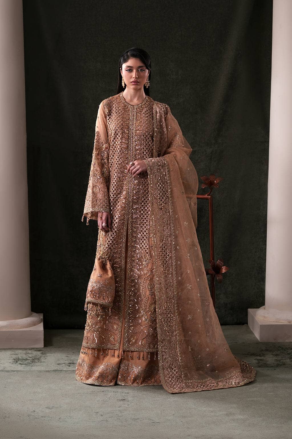 img_emaan_adeel_wedding_awwal_boutique