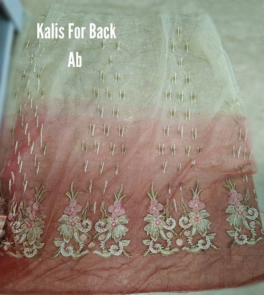 Emaan Adeel open pics Open Pic/Emaan Adeel Belle Robe/10