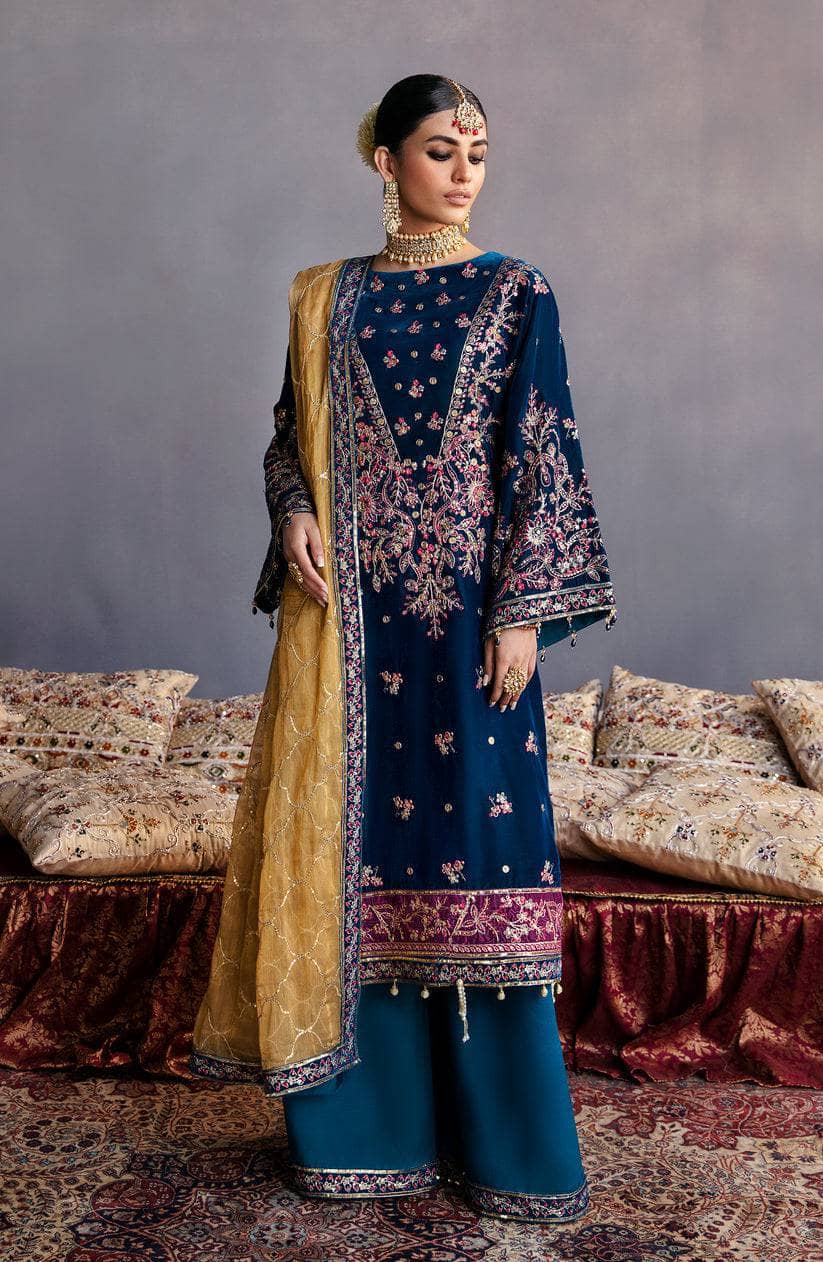 ing_emaan_adeel_velvet_awwal_boutique
