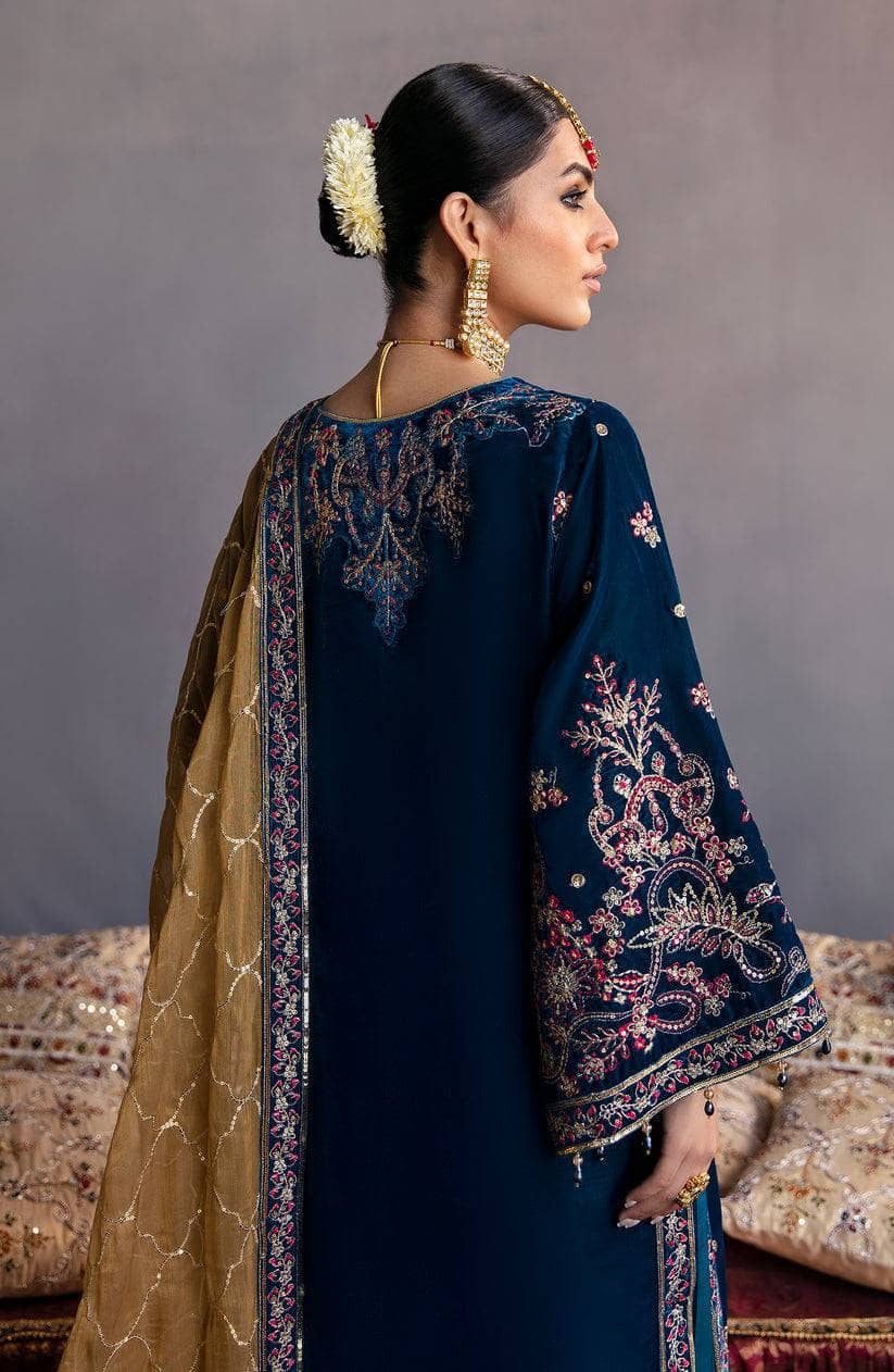 ing_emaan_adeel_velvet_awwal_boutique
