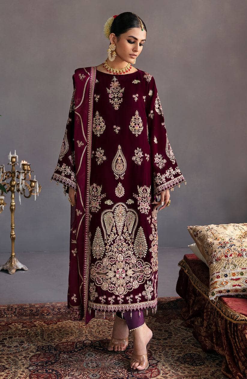ing_emaan_adeel_velvet_awwal_boutique