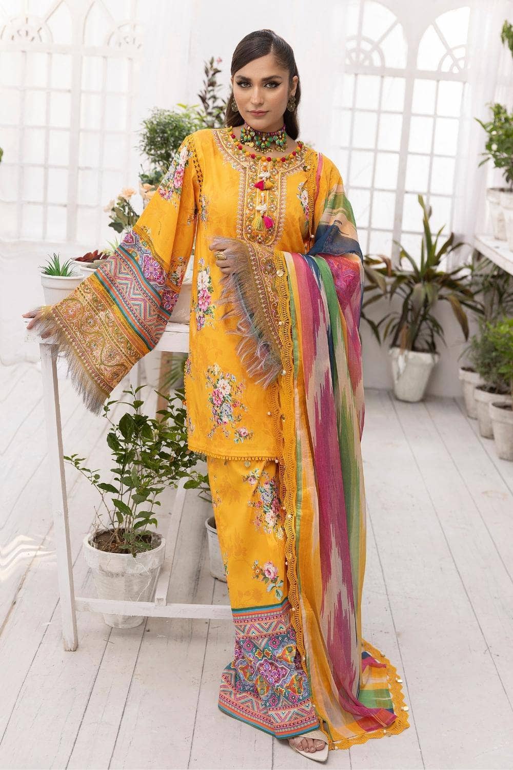 img_faiza_faisal_ittehad_lawn_23_awwal_boutique