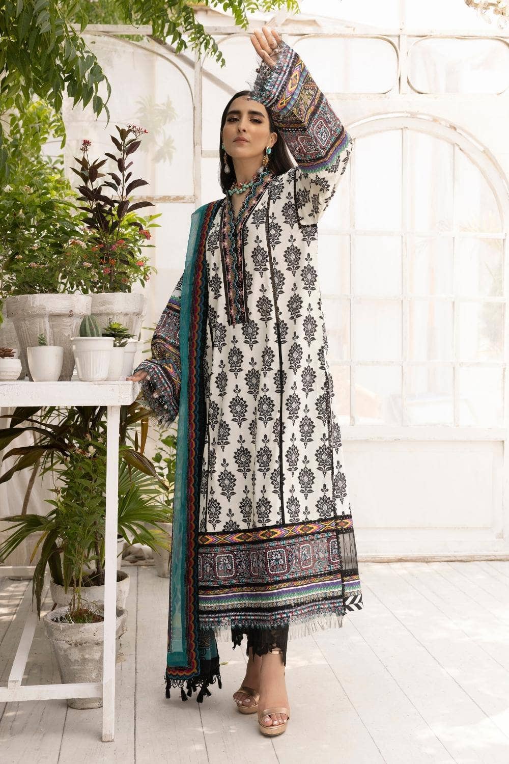 img_faiza_faisal_ittehad_lawn_23_awwal_boutique