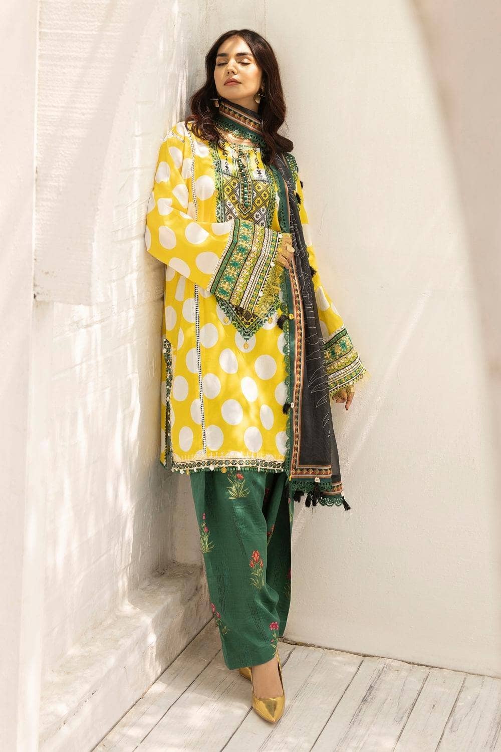 img_faiza_faisal_ittehad_lawn_23_awwal_boutique