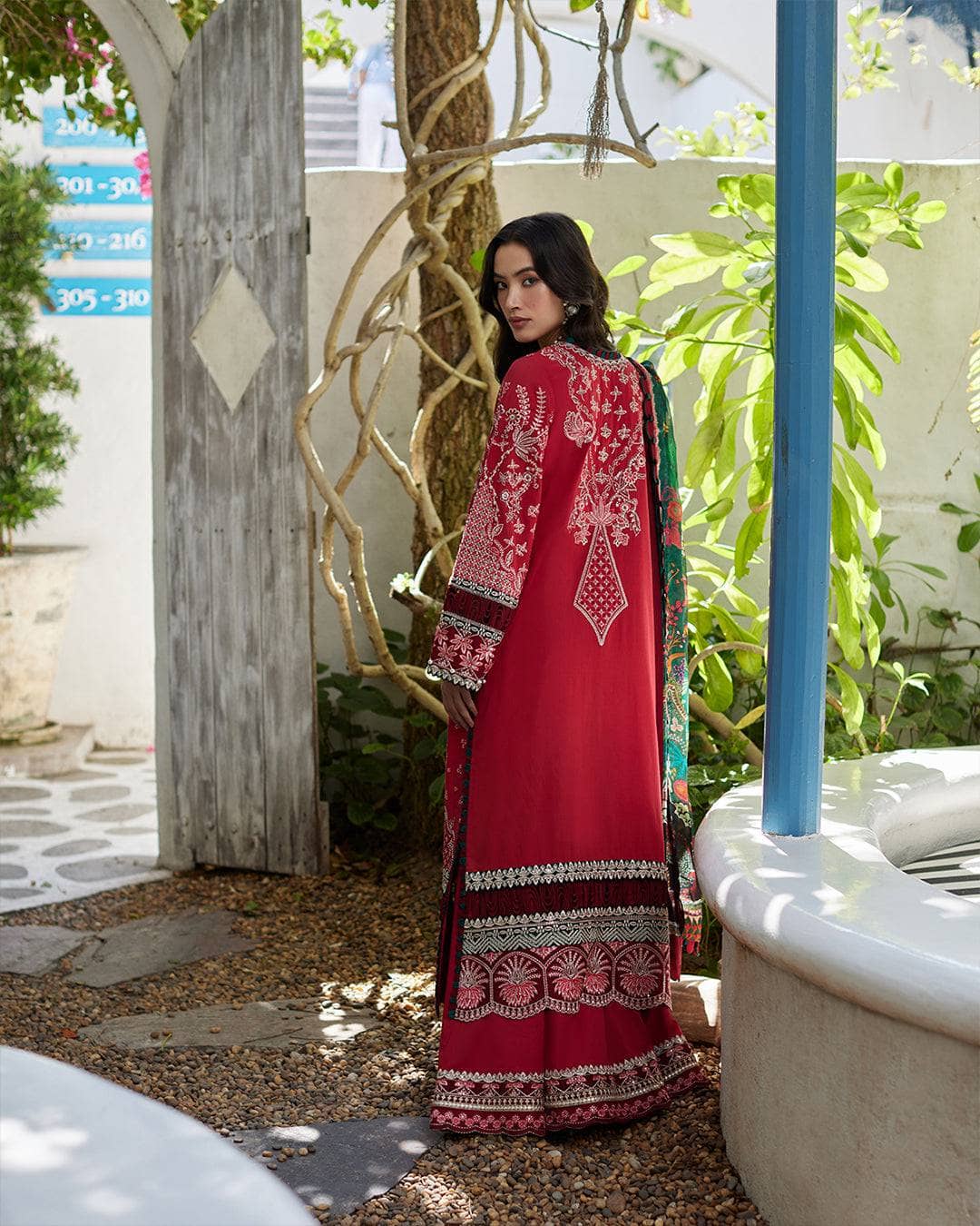 img_faiza_saqlain_lawn_24_awwal_boutique