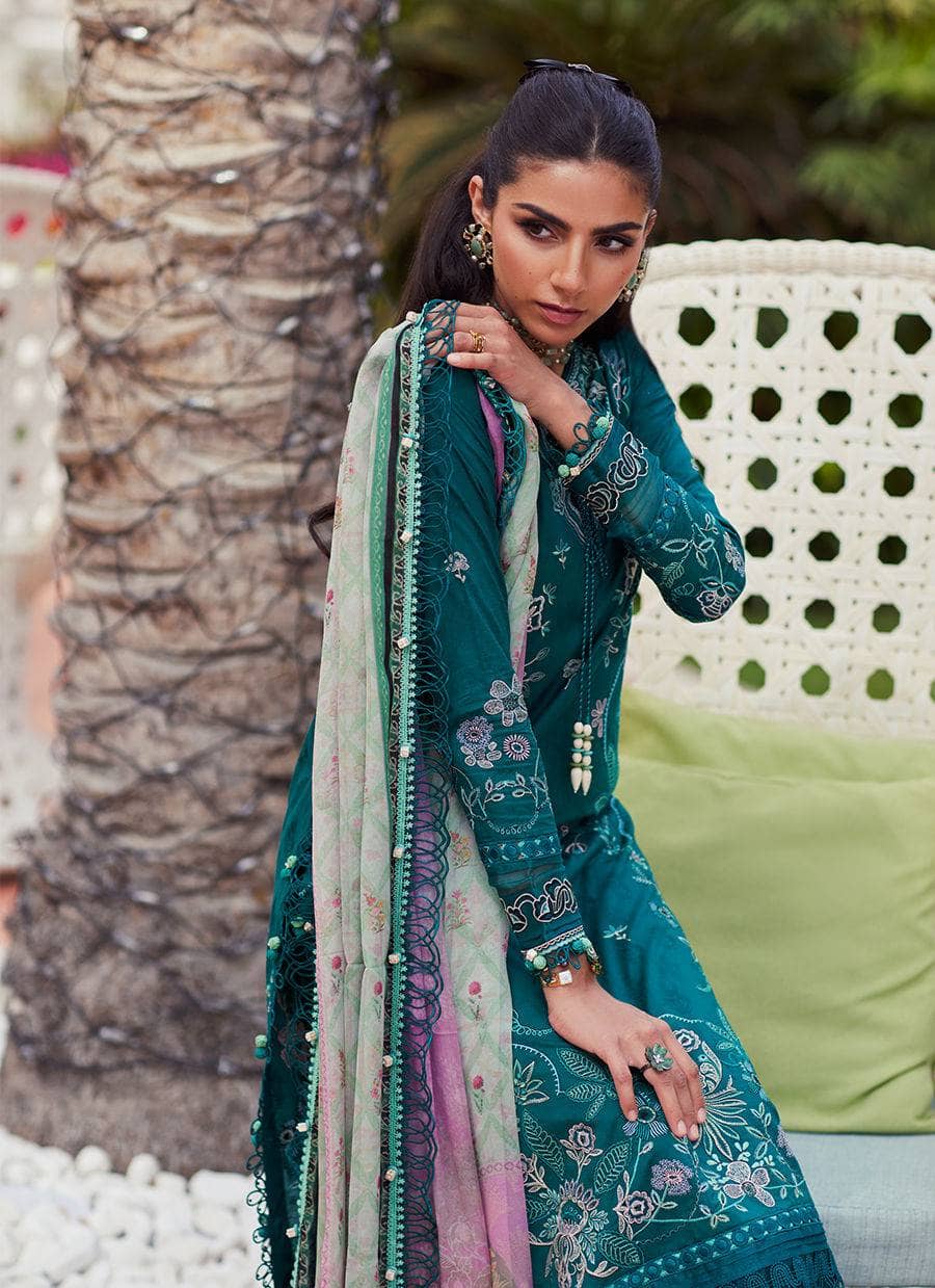img_farah_talib_aziz_lawn_awwal_boutique