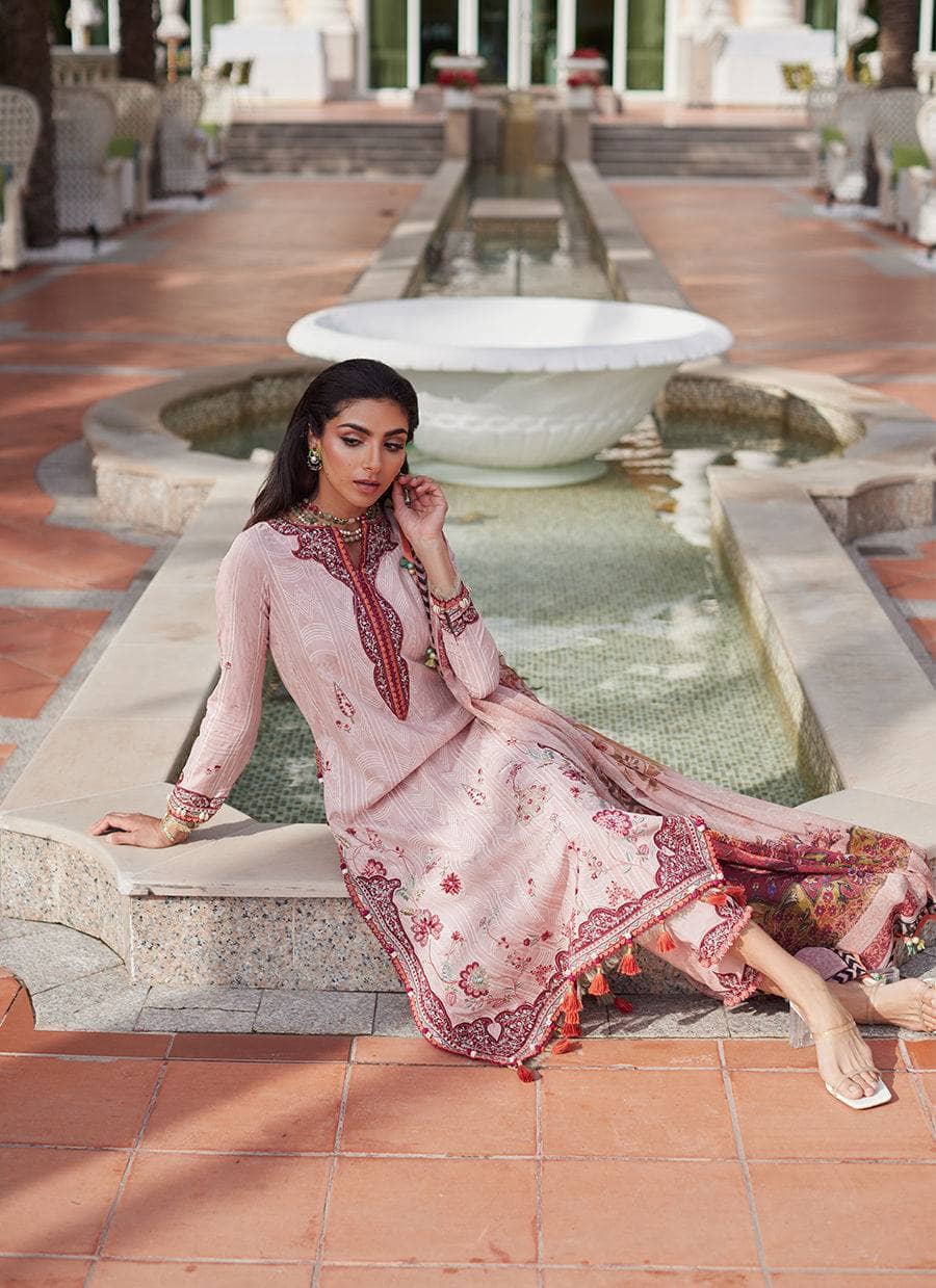 img_farah_talib_aziz_lawn_awwal_boutique