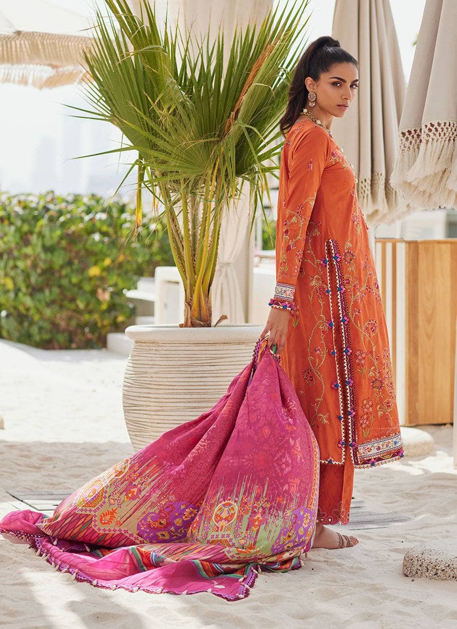 img_farah_talib_aziz_lawn_awwal_boutique