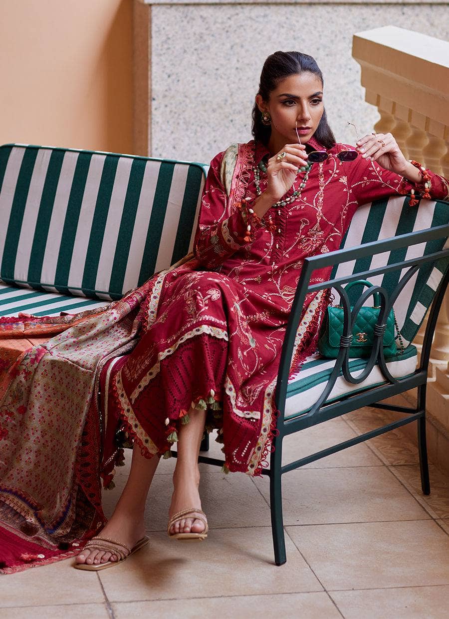 img_farah_talib_aziz_lawn_awwal_boutique